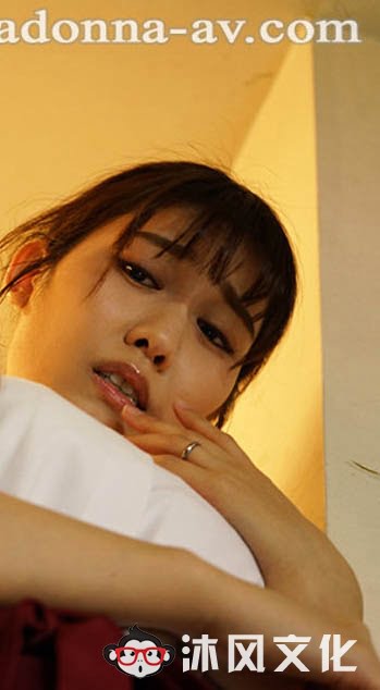 老公太细满足不了 人妻“神宫寺ナオ”沈溺于店长带来的快感