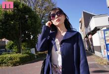 MIDE-906 高傲人妻“蓝牙みずき”风俗店兼差被发现 沦为弟弟专属泄欲工具“强制漏尿”回家继续-沐风文化