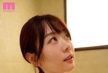MIDV-238 G奶正妹邻居「水卜さくら」来我家借浴室!偷看她洗澡被巨乳细腰煞到狂勃起!-沐风文化